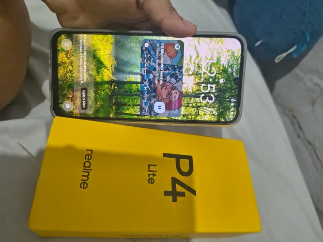 Celular lançamento na caixa realmente p4 Lite