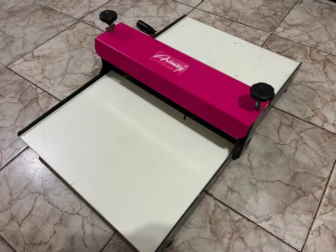 Máquina de Corte e Vinco Abmaq 60x40cm