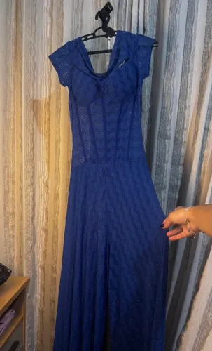 Macacão renda azul 