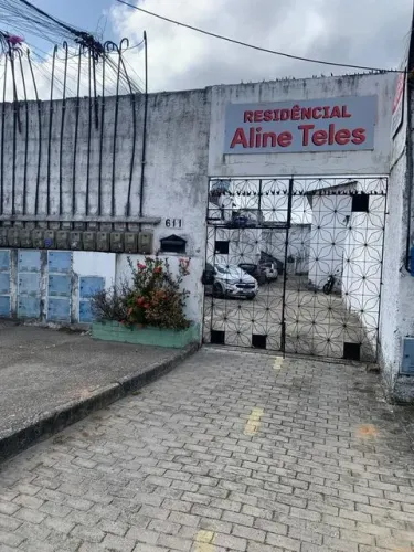 Casa com 2 Quarto(s) e 1 banheiro(s) para Alugar, 50 m² por R$ 650 / Mês