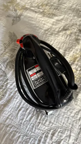 Ferro de passar roupa elétrico 