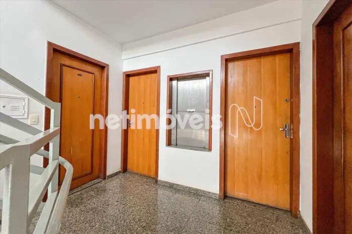 Apartamento de 3 quartos com suíte, 2 vagas e ótima localização