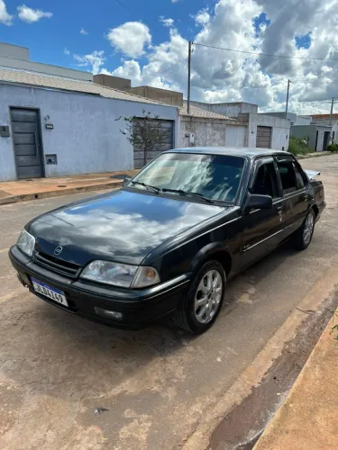 Chevrolet Monza GLS/ Hi-tech 2.0 EFI 2P E 4P 1994
