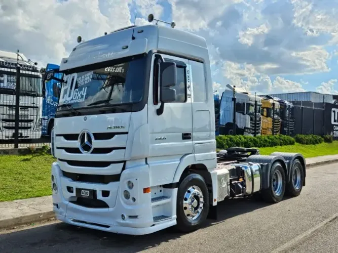 Mb Actros 2651 6x4 bug leve mola Ano 20 Teto Alto Automático Cabine Mega Space RETARDER