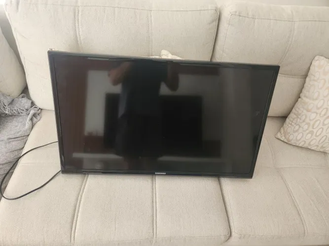 TV Samsung LED 32"