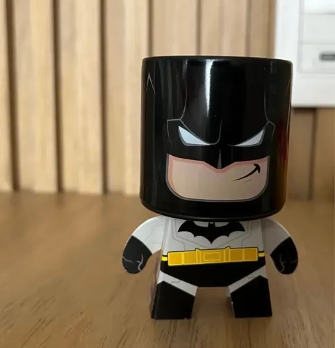 batman mcdonalds. vai conforme fotos.