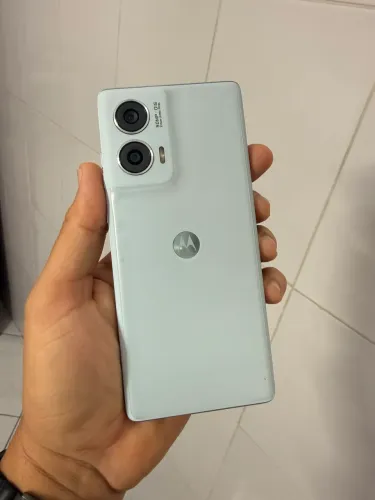 Vendo Motorola Edge 50 fusion