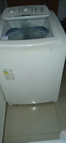 Vendo máquina de lavar roupas de 13kg da marca Eletrolux modelo LT13B com defeito 