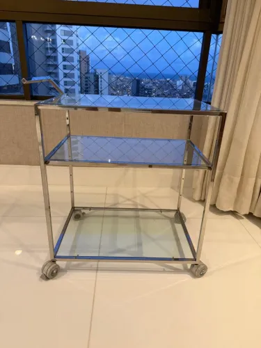 Barzinho em aço inox para sala de jantar