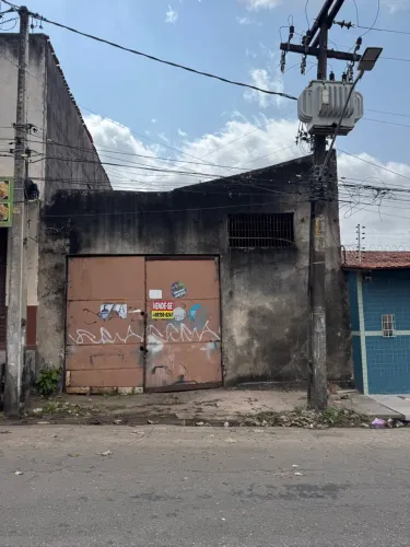 Vendo ou alugo galpao no monte castelo