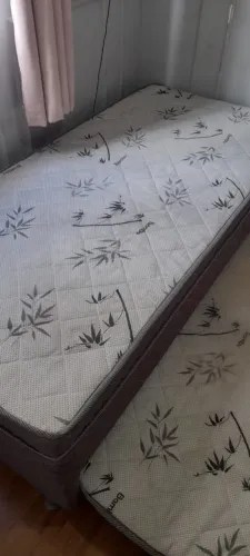 Cama Solteiro com cama auxiliar