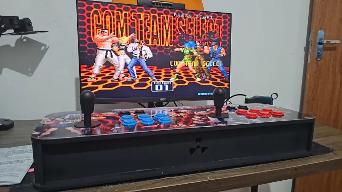 Fliperama portátil com jogos