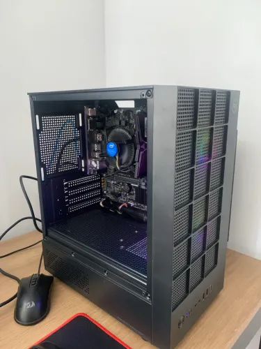 PC Intel 10 Geracao G6405 8GB DDR4 SSD 240GB