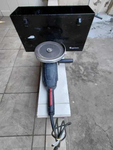 Lixadeira grande 650,00 reais