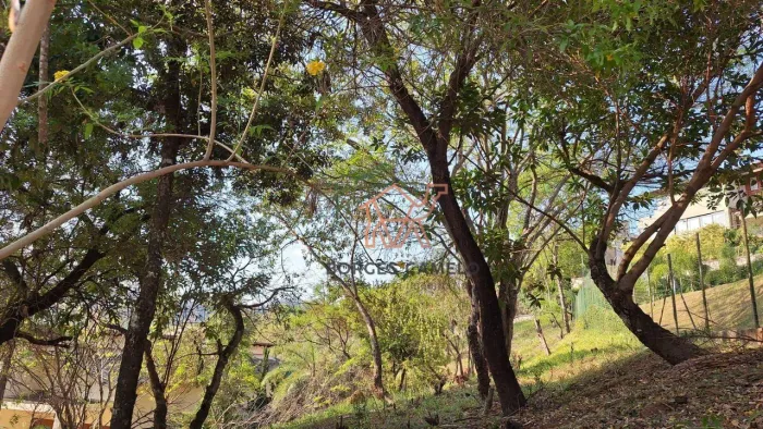 Terreno à venda em condomínio fechado em Nova Lima