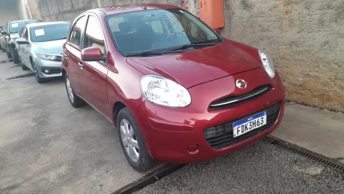 Nissan March SV 1.6 16V Flex Fuel 2013
