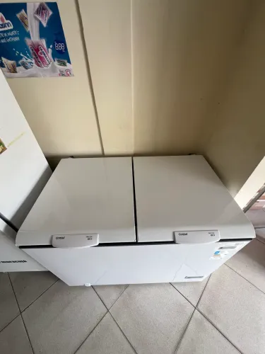 Pra vender Frezeer com apenas 7 meses de comprado,110v