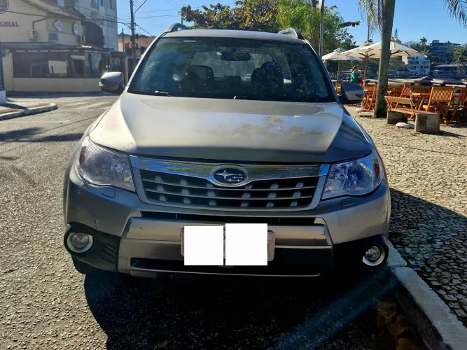 Subaru Forester 2.0/2.0 S 4X4 Aut. 2011