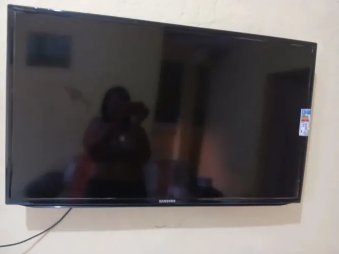 Tv smart Samsung 40 polegadas R$800