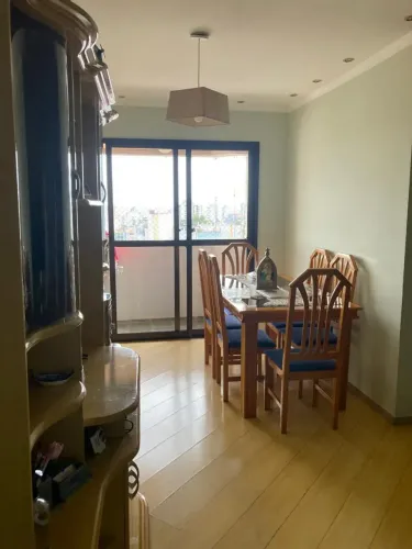 Imóvel para venda possui 75 metros quadrados com 3 quartos em Jardim Stella - Santo André