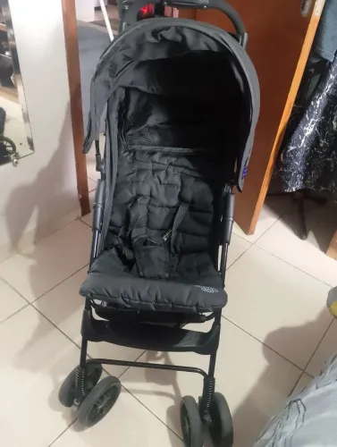 Carrinho de bebê cosco Kids praticamente novo