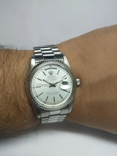 Relógio Rolex oyster quartz day date anos 80 máquina Honda Harley em ótimo estado.