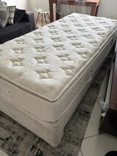 Cama box baú solteiro King com cama adicional mais colchão