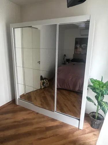 Guarda-roupa