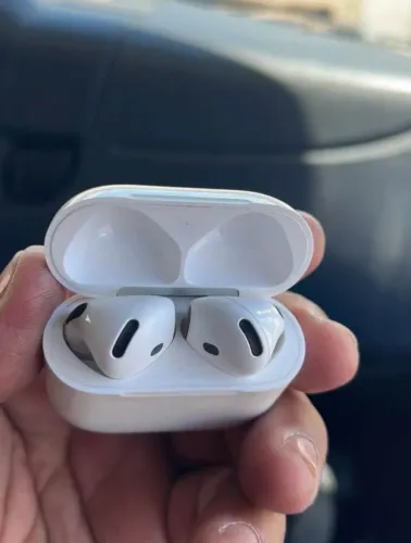 Airpods 4 Apple