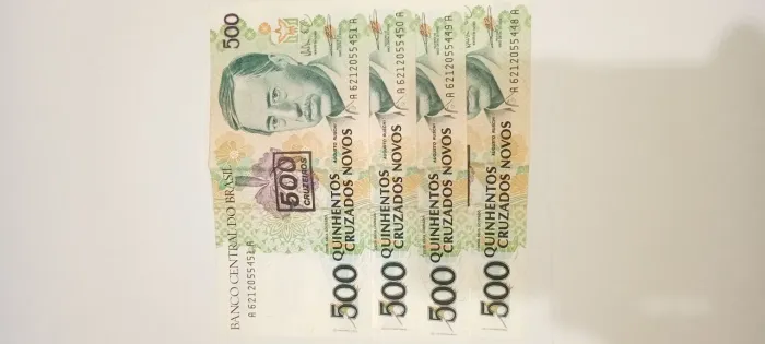 Notas sequenciais dinheiro novissimas, sem uso. Numeração sequencial, 500 cruzados novos