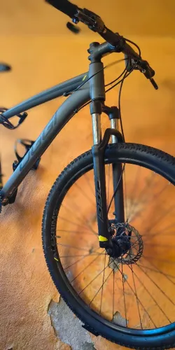 Vendo bicicleta aro 29 Oggi 