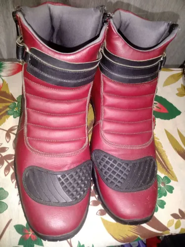 Bota motoqueiro