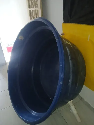 Vende-se uma caixa d'água 500 litros sem a tampa