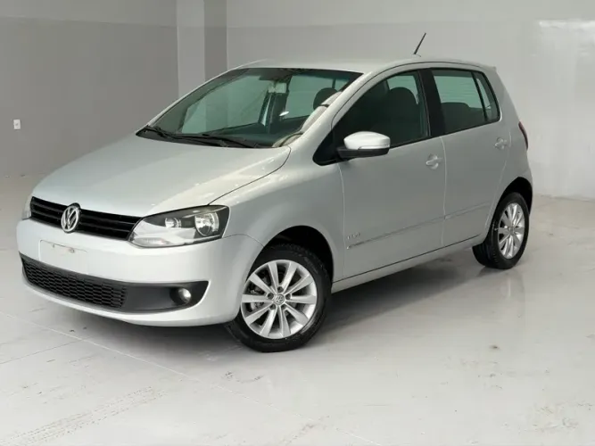 Volkswagen Fox Comfortline I Motion 1.6 Flex 8V 5P 2013