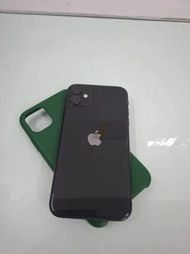 iPhone 11 64 GB todo original