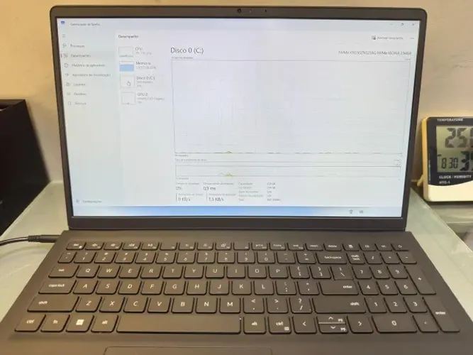 Notebook Dell Inspiron 15,6" I3 11a Geração - 8Gb de RAM - 256Gb HD