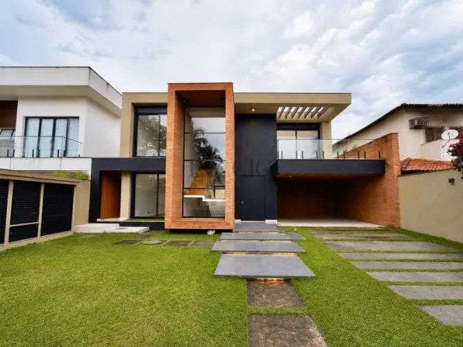 Casa em Condomínio à venda em Barra da Tijuca, Barra de Itaúna 5 quartos 420m²
