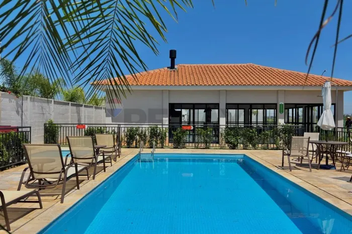 Casa à Venda em condomínio fechado de 2 Quartos Villa Flora Americana por R$256.000,00