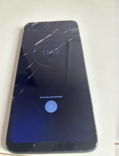 Motorola one fusion plus tela trincada