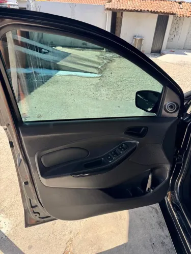 Ford KA+ Sedan 1.5 SEL 16V Flex 4P 2015