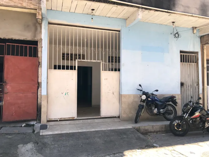 Salão 95m² para Igreja ou Comércio - 2 Banheiros - Cobilândia