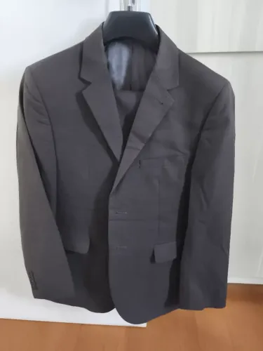 Terno Completo Marrom Blazer tamanho 52 e calça social tamanho 46
