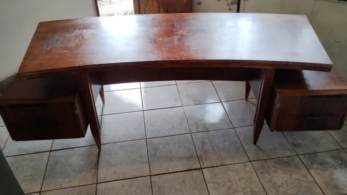 Mesa antiga para escritório