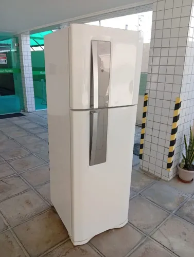 Geladeira Electrolux DF42 painel digital