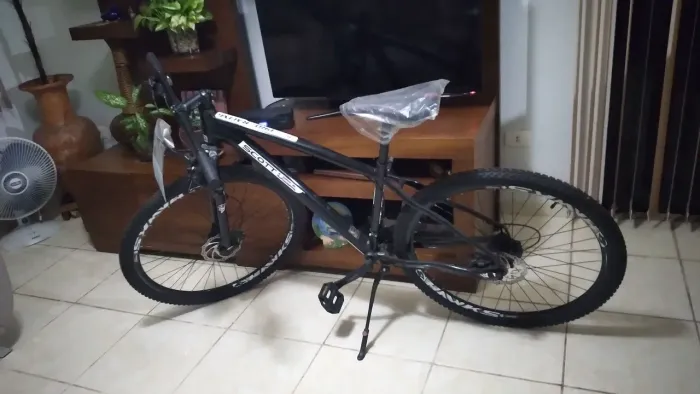 Bicicleta zero.preta freios hidraulicos.aro 29.