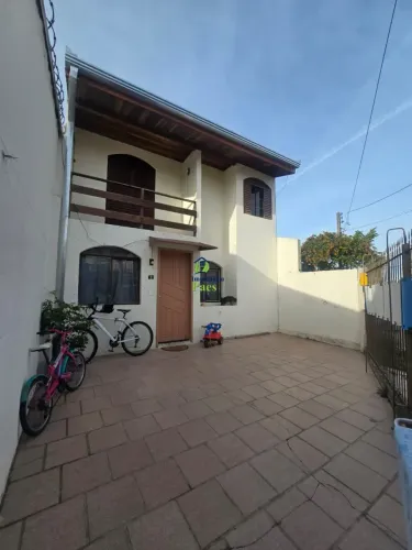 Sobrado para venda com 100m² com 3 quartos em Cajuru - Curitiba - PR