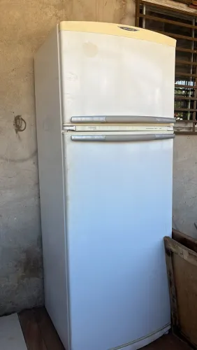 Vendo geladeira