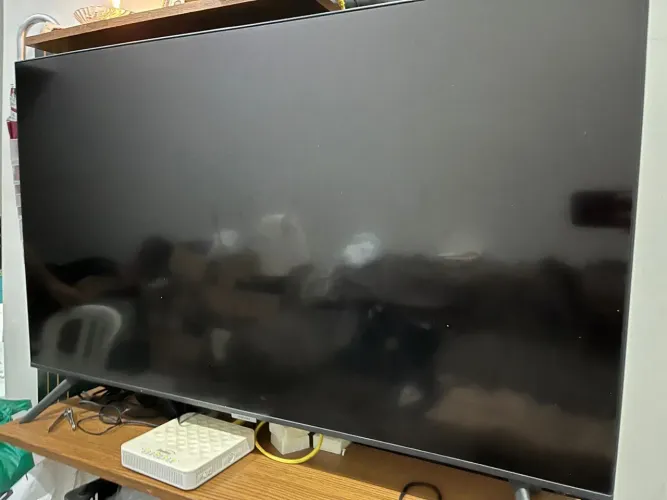 Smart TV 43" Samsung Crystal 4K AU7700 - Perfeito Estado (Com Controle)
