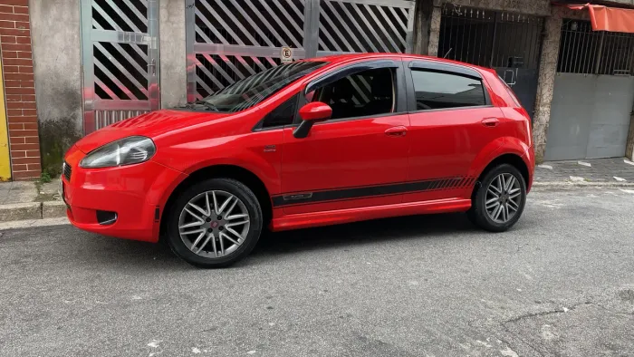 Fiat Punto Sporting Dualogic 1.8 Flex 16V 5P 2011