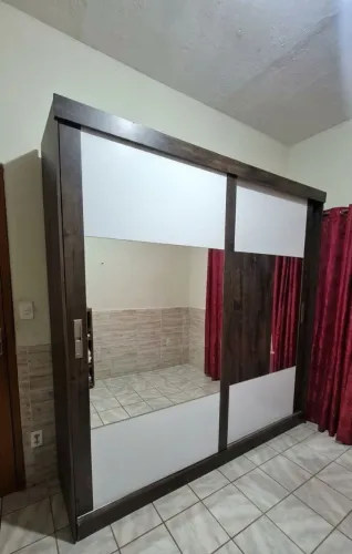 Guarda roupa casal